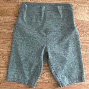 Lululemon Align 8" yoga short size 4 heathered green